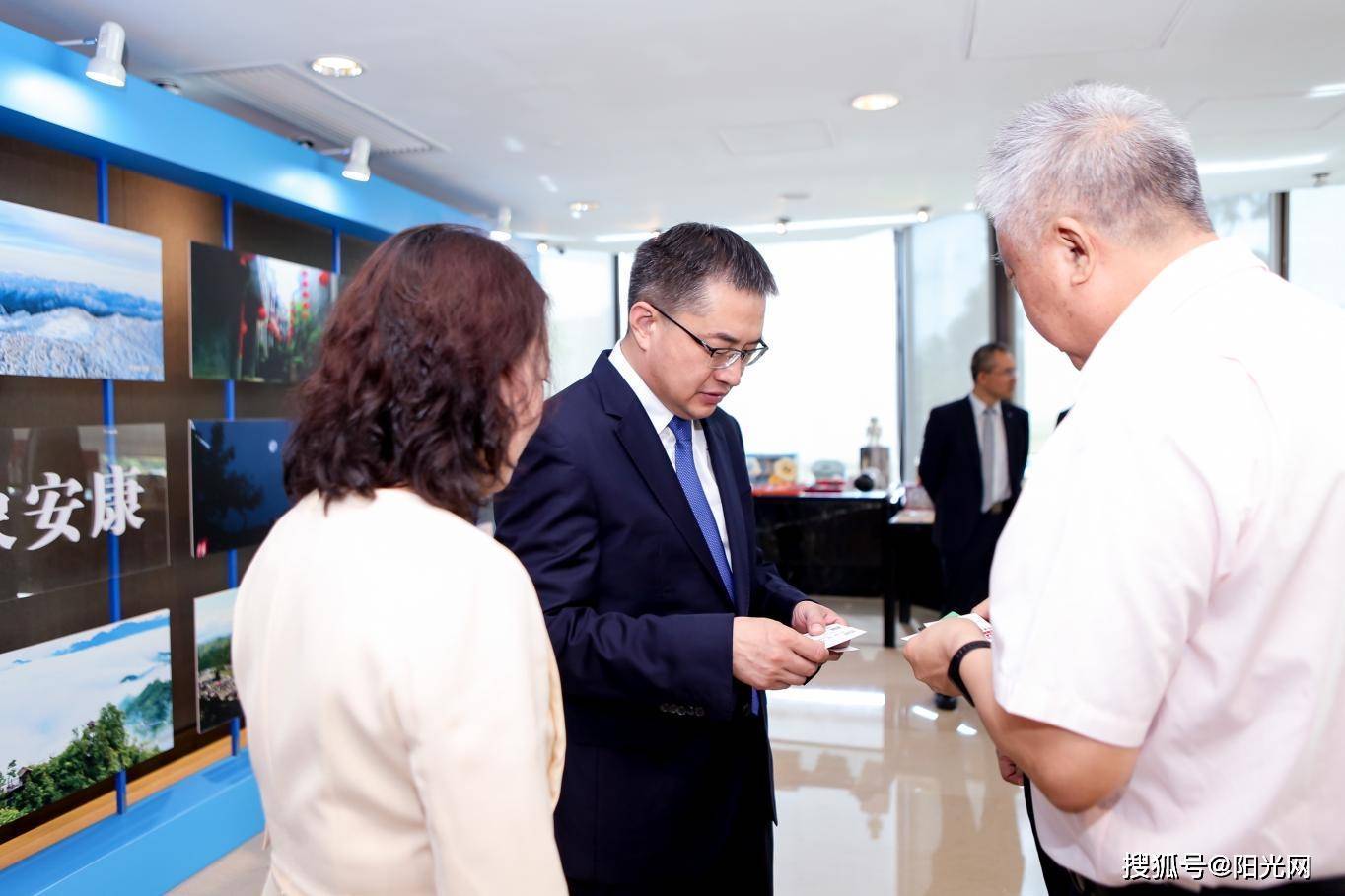 陕西省安康市名优特色产品走进香港暨重点产业合作项目推介会成功召开