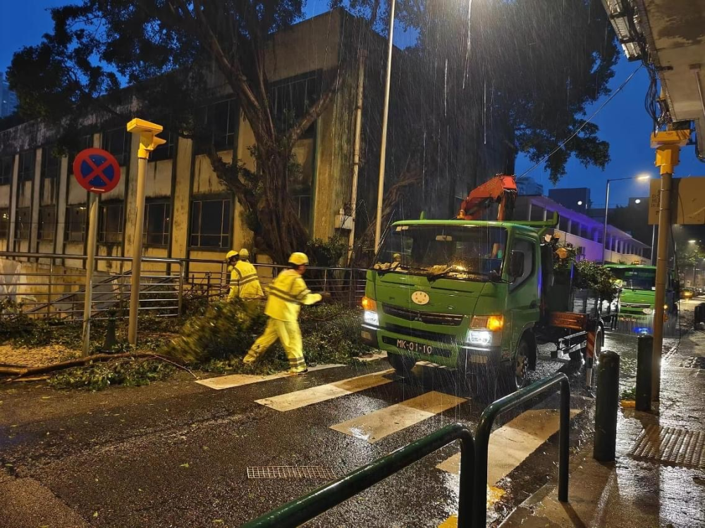 澳门全力应对热带气旋“苏拉”，有惊无险