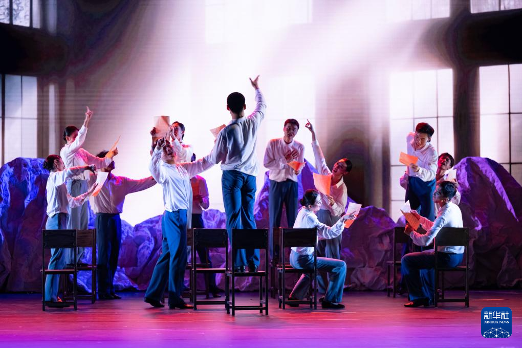 大型原创音乐剧《星辰大海·冼星海》在澳门上演