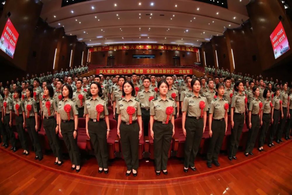 退伍季 | 集合！驻澳门部队欢送老兵！