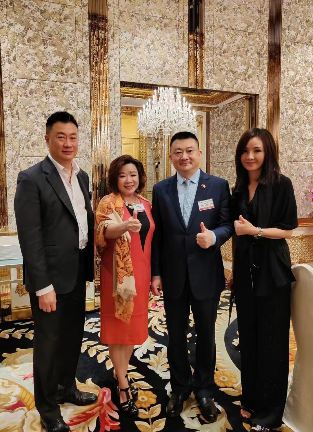 亚洲卫视受邀参加--- “庆国庆、贺回归”【香港淄博同乡会第三届年会义工颁奖礼】暨【香港西贡将军澳工商联第一届董事局就职典礼】暨【香港青年精英会第一届董事局就职典礼】