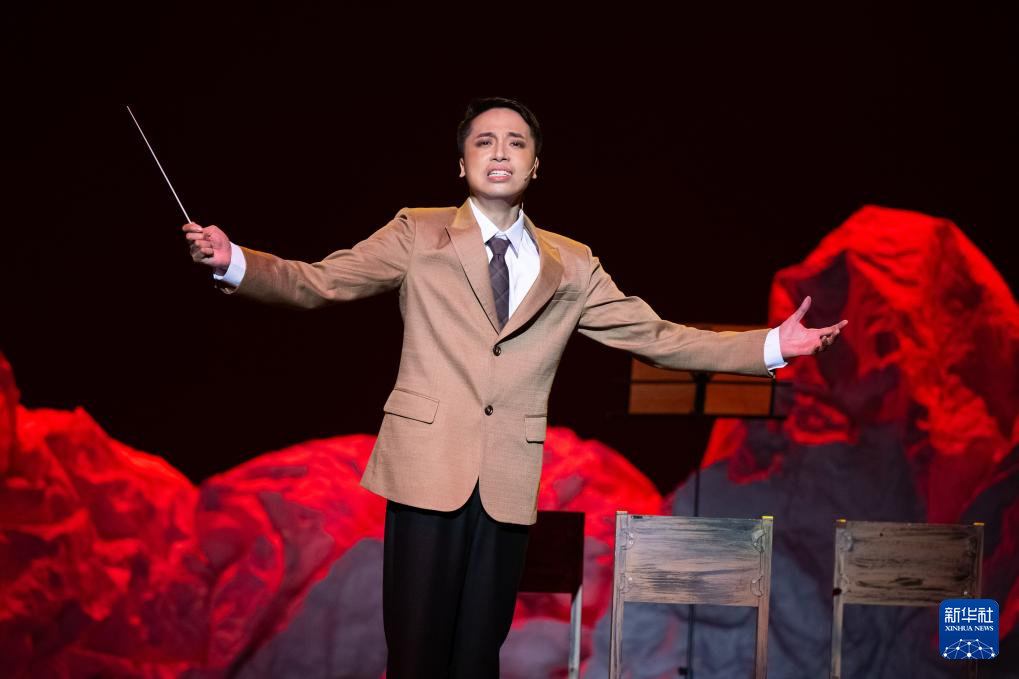 大型原创音乐剧《星辰大海·冼星海》在澳门上演