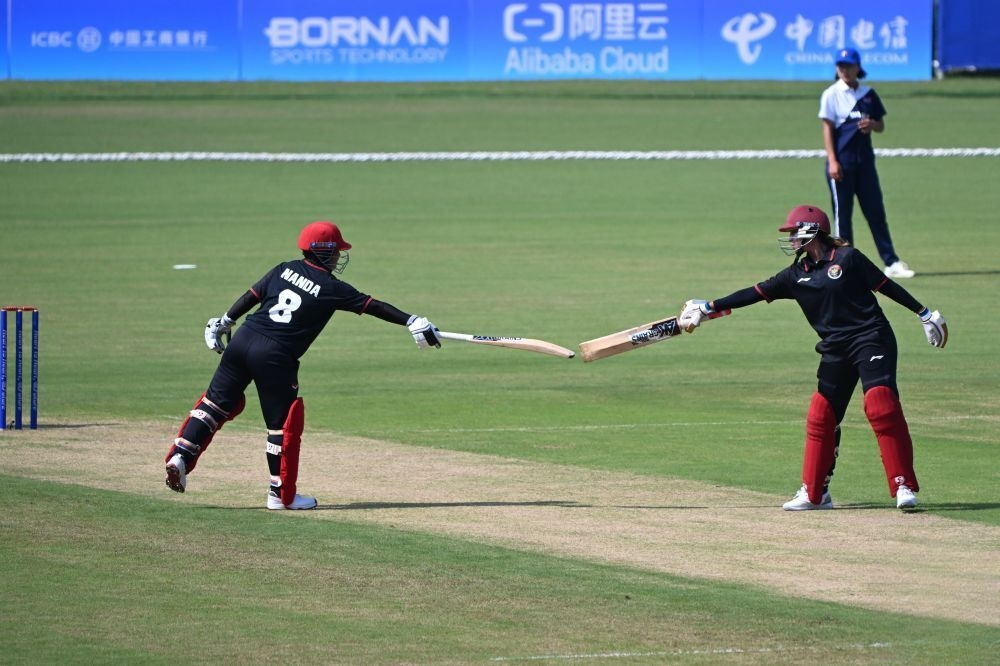 杭州亚运会迎来首个比赛日