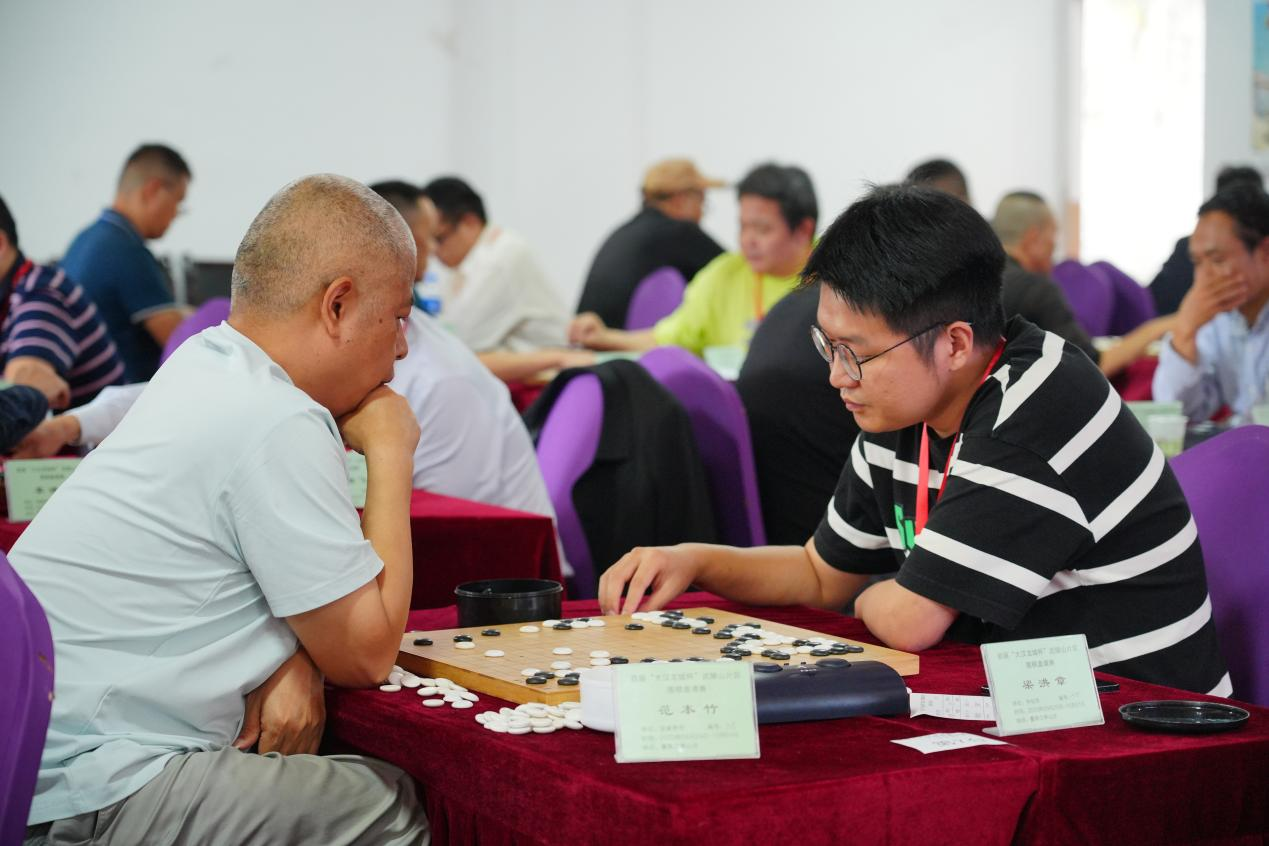 首届“大汉龙城杯”武陵山片区围棋邀请赛9月29日在鹤城区拉开帷幕