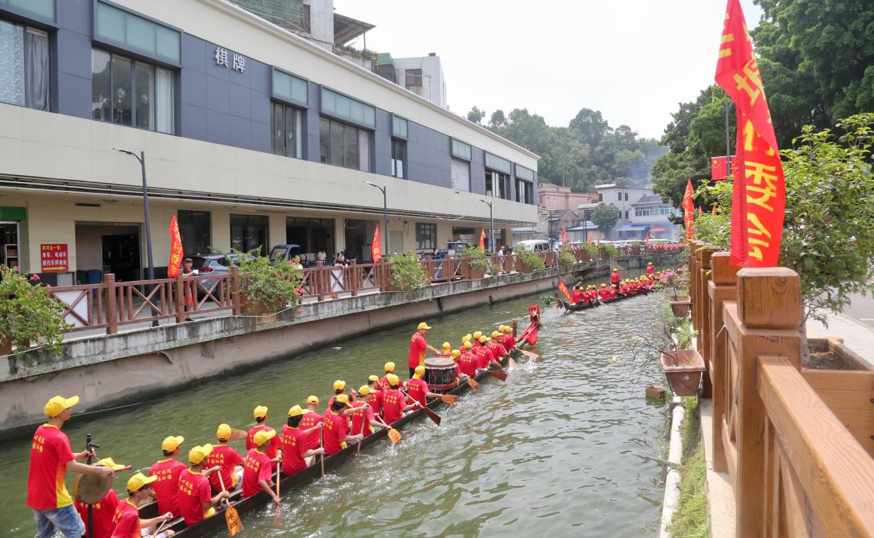 河上睇龙船!广东顺德仙塘村国庆游龙精彩不断