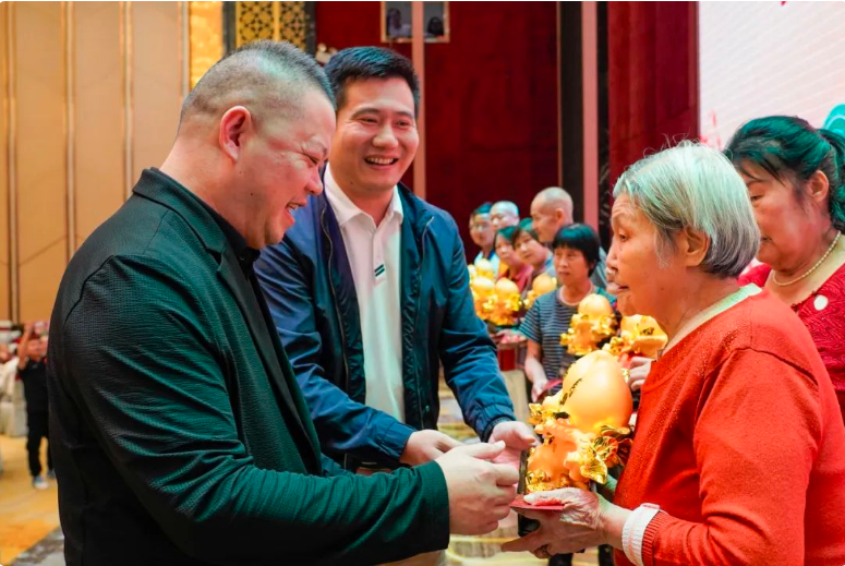 “爱在龙山·情满重阳” ——2023顺德区龙江镇龙山社区敬老晚宴隆重开展