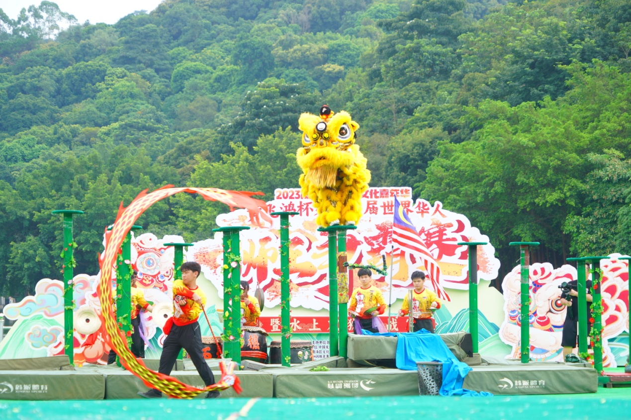 2023“黄飞鸿杯”第十六届世界华人狮王争霸赛在南海西樵山开锣
