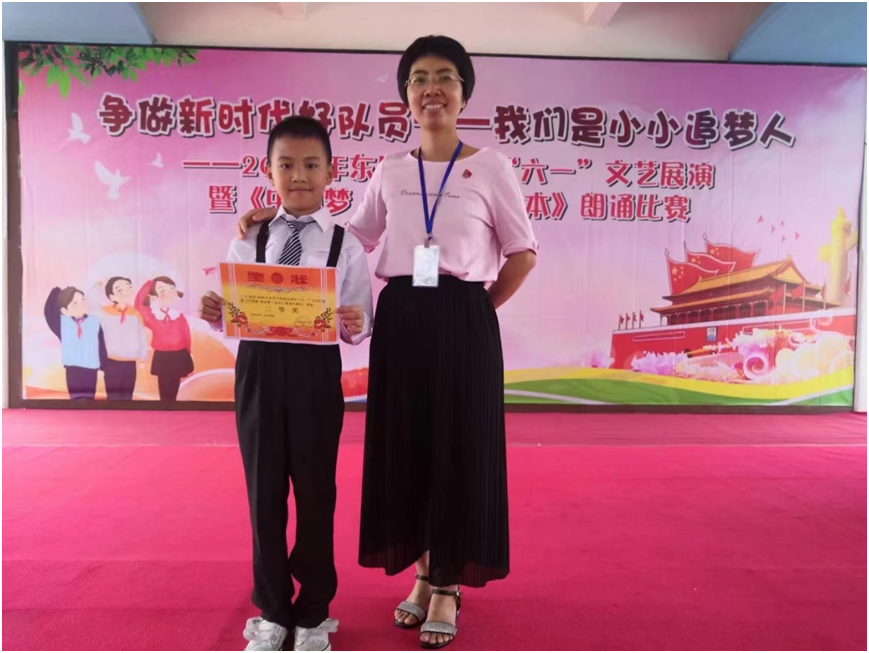 【新会宁明粤桂协作】赵金花老师与五年前的学生重逢　新会-宁明教育协作再谱新篇章