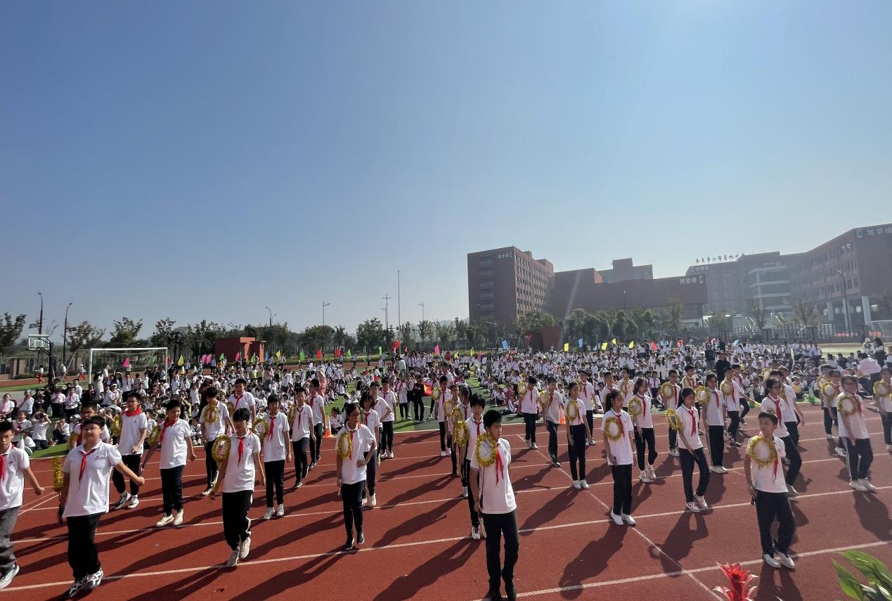 阳光体育,精彩紫东——校园处处激情飞扬