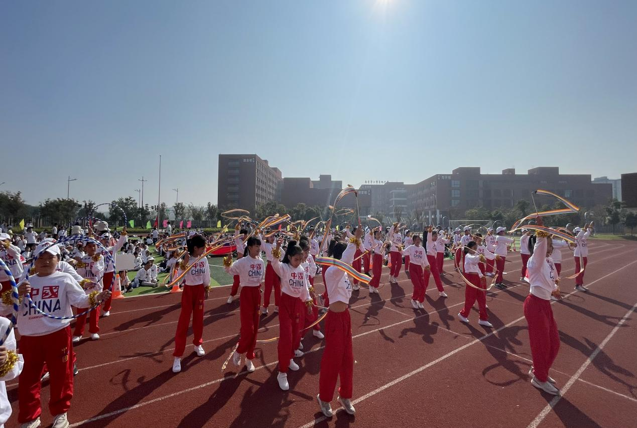 阳光体育,精彩紫东——校园处处激情飞扬