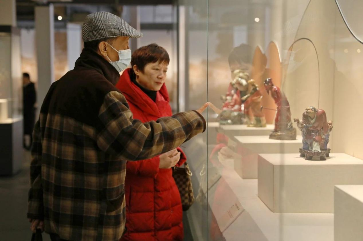 “窑火传奇——千年陶都藏品展”盛大开幕！重量级嘉宾齐聚美陶湾