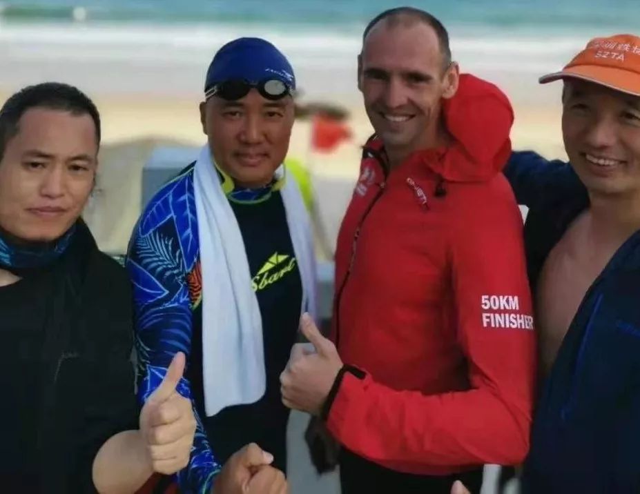 2024 东方鲲鹏泳渡大亚湾正在报名