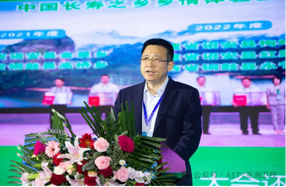 《寿乡密码》栏目组积极参与全国长寿之乡经济建设，助推长寿之乡绿色高质量发展。