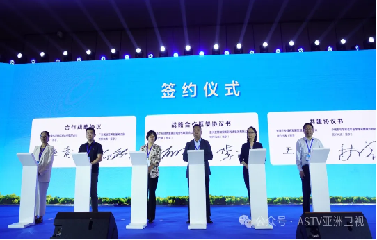 《寿乡密码》栏目组积极参与全国长寿之乡经济建设，助推长寿之乡绿色高质量发展。