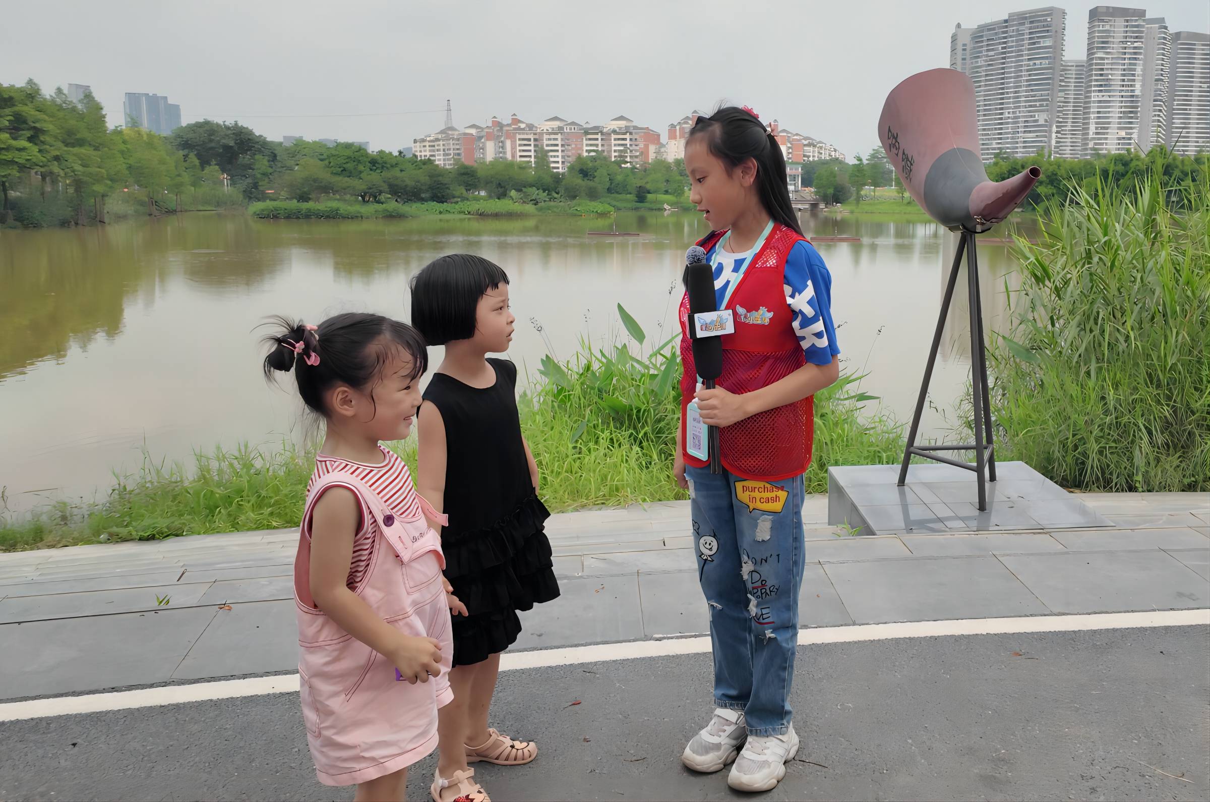 《新闻小主播》欢乐六一，童真绽放