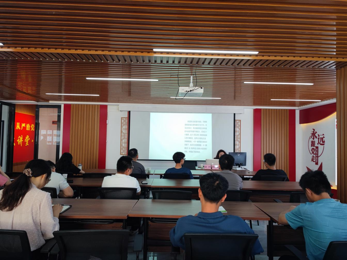 封开“杏好有你”“典”亮精彩，法润心田