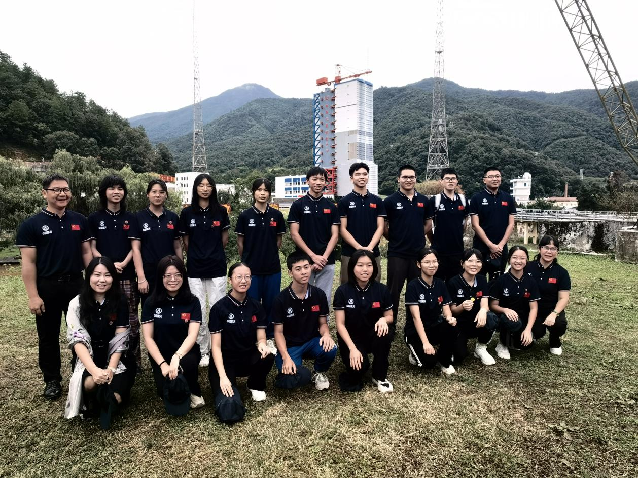 封开学子跨越星辰大海，共筑青年未来