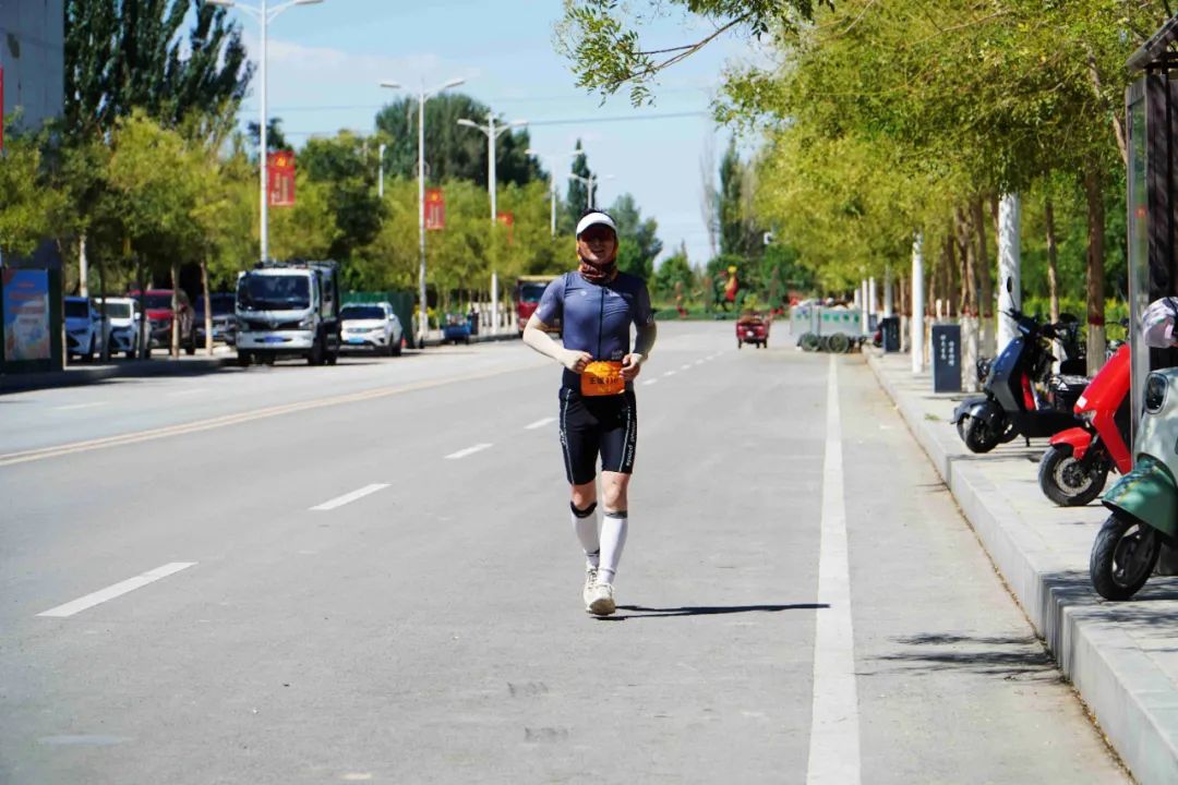 祝贺第三届玄奘足迹瓜州铁人三项赛圆满举办