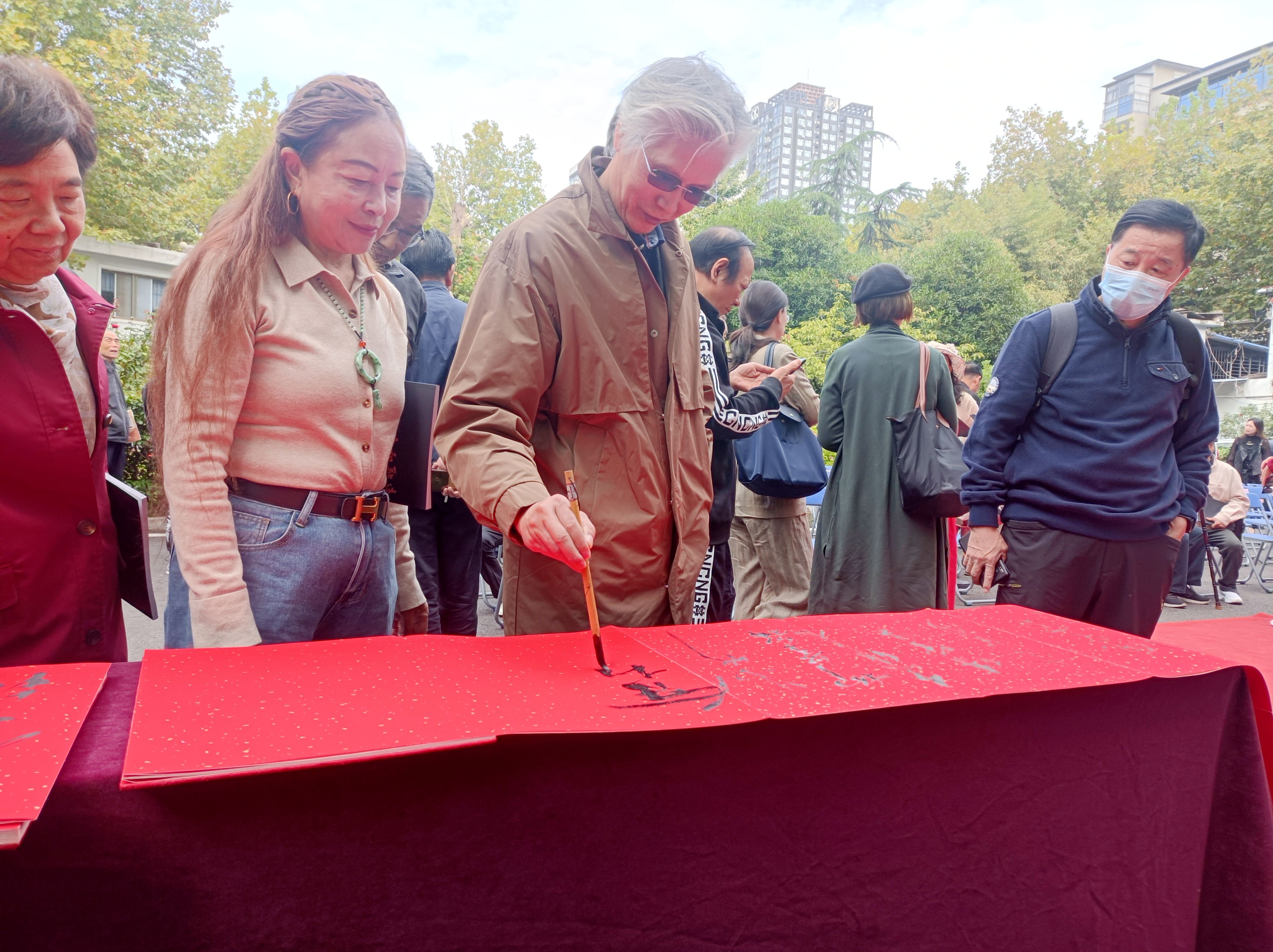 通和融远——杨锦川书法展在湖北武汉市群众艺术馆开幕