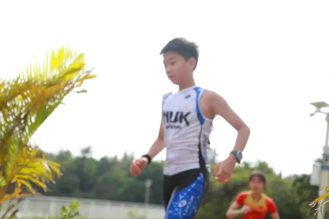 2024首届深圳西涌两栖铁人赛暨第十一届深圳铁人大会启动报名