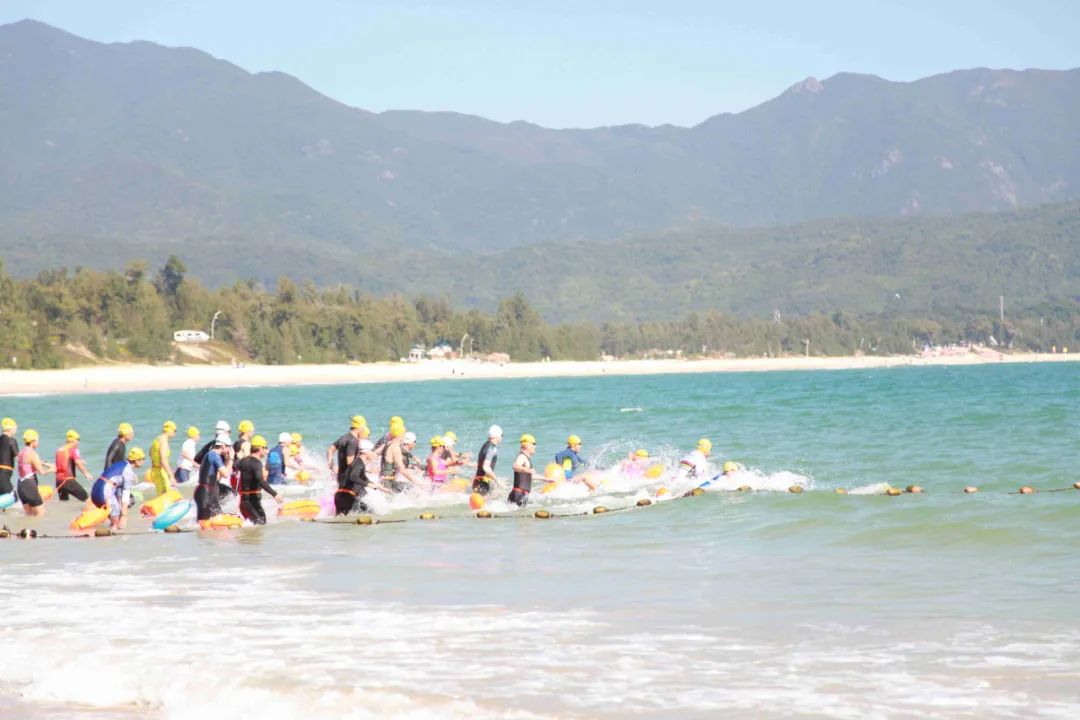 深圳首届 SWIM RUN  大赛圆满落幕 ,勇者逐浪展风采