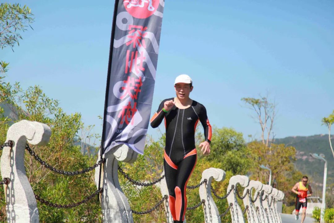 深圳首届 SWIM RUN  大赛圆满落幕 ,勇者逐浪展风采