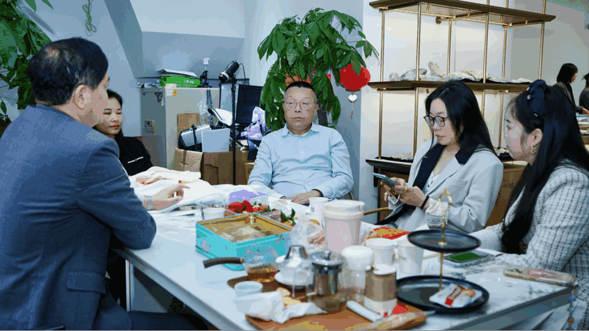 广东省拍卖业协会与金里珠宝共贺新春、推动玉文化发展