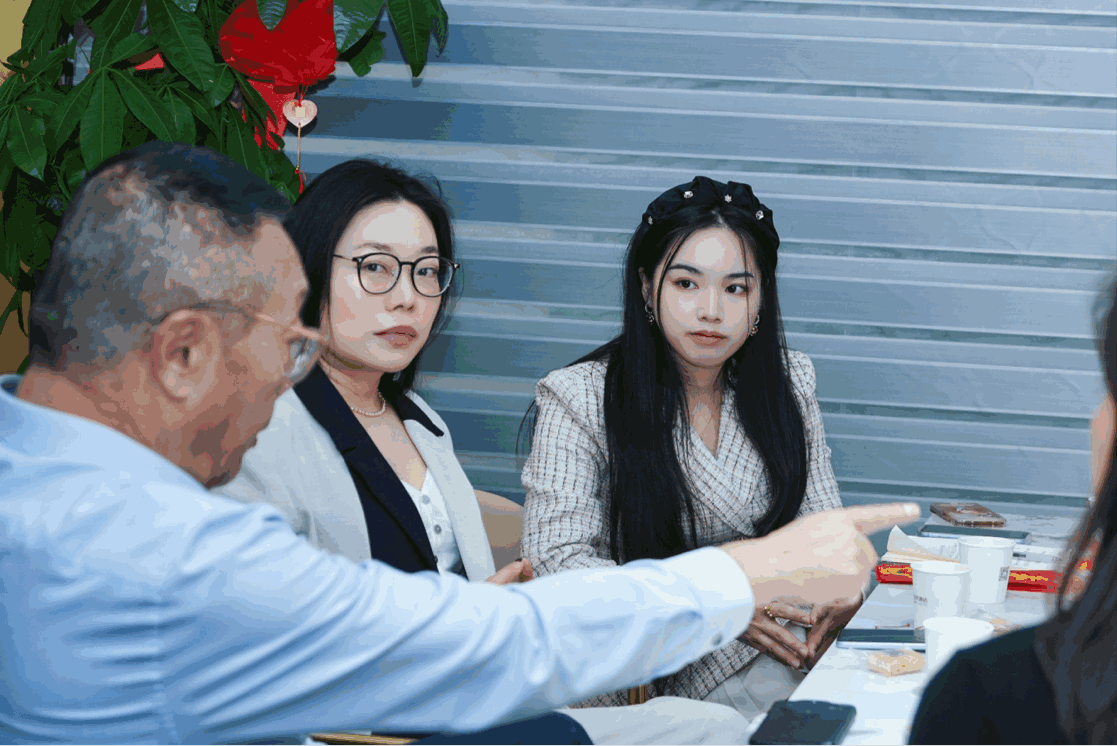 广东省拍卖业协会与金里珠宝共贺新春、推动玉文化发展