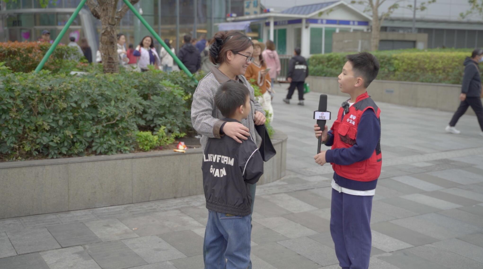 《新闻小主播》清明节特别活动