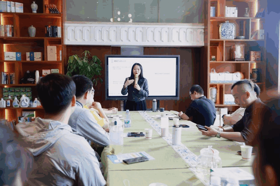 东方魅力“睡美人”牵手药小贝开启健康新篇章