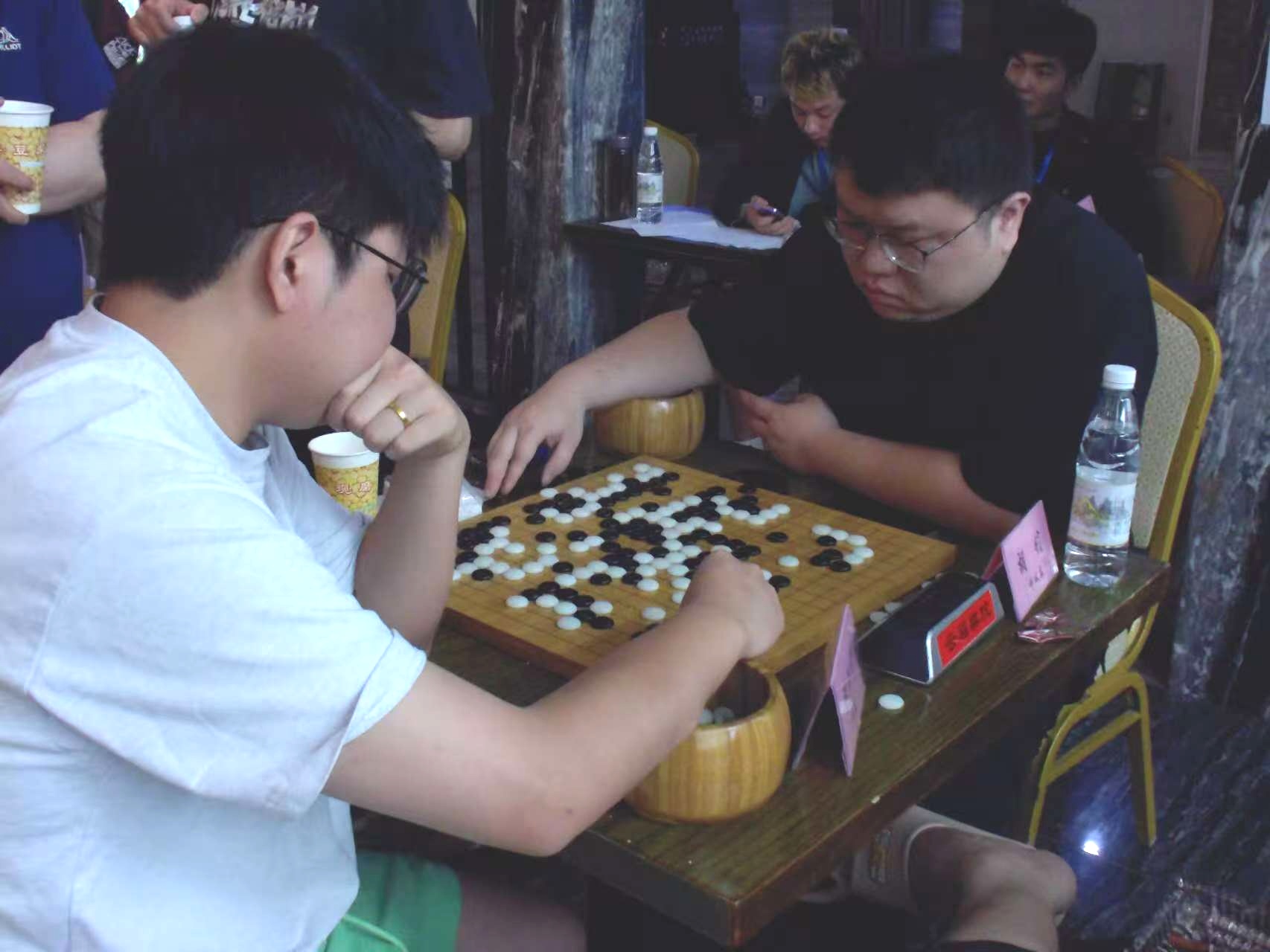 "蜂"采棋牌乐 健康趣生活——2025年沅陵县"紫荆堂"蜂业杯棋牌趣味友谊赛圆满收官