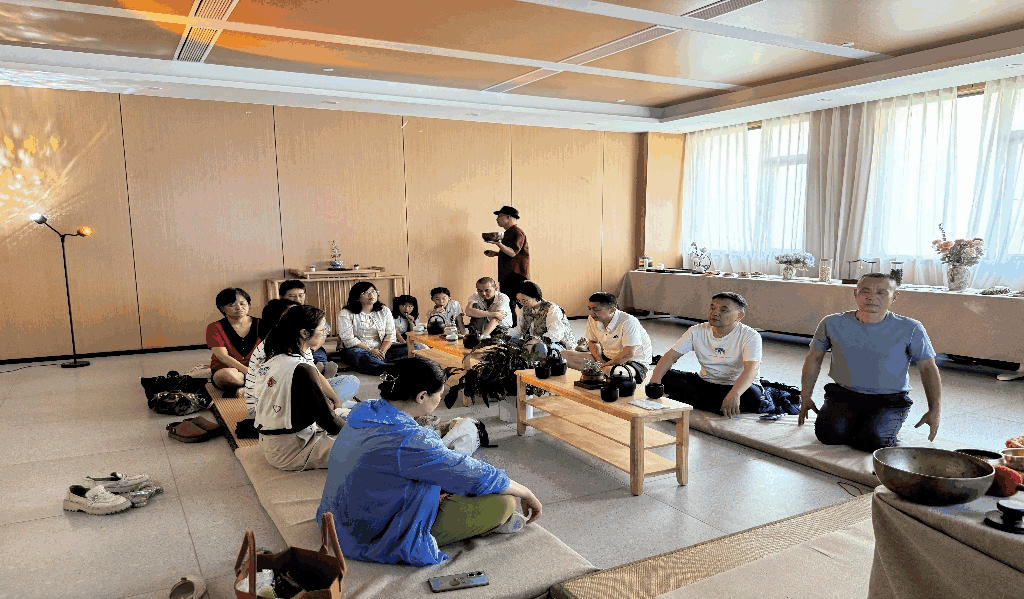 健民叶开泰举办“525我爱我”时光音乐会沙龙 探索睡眠与音乐养生新境界