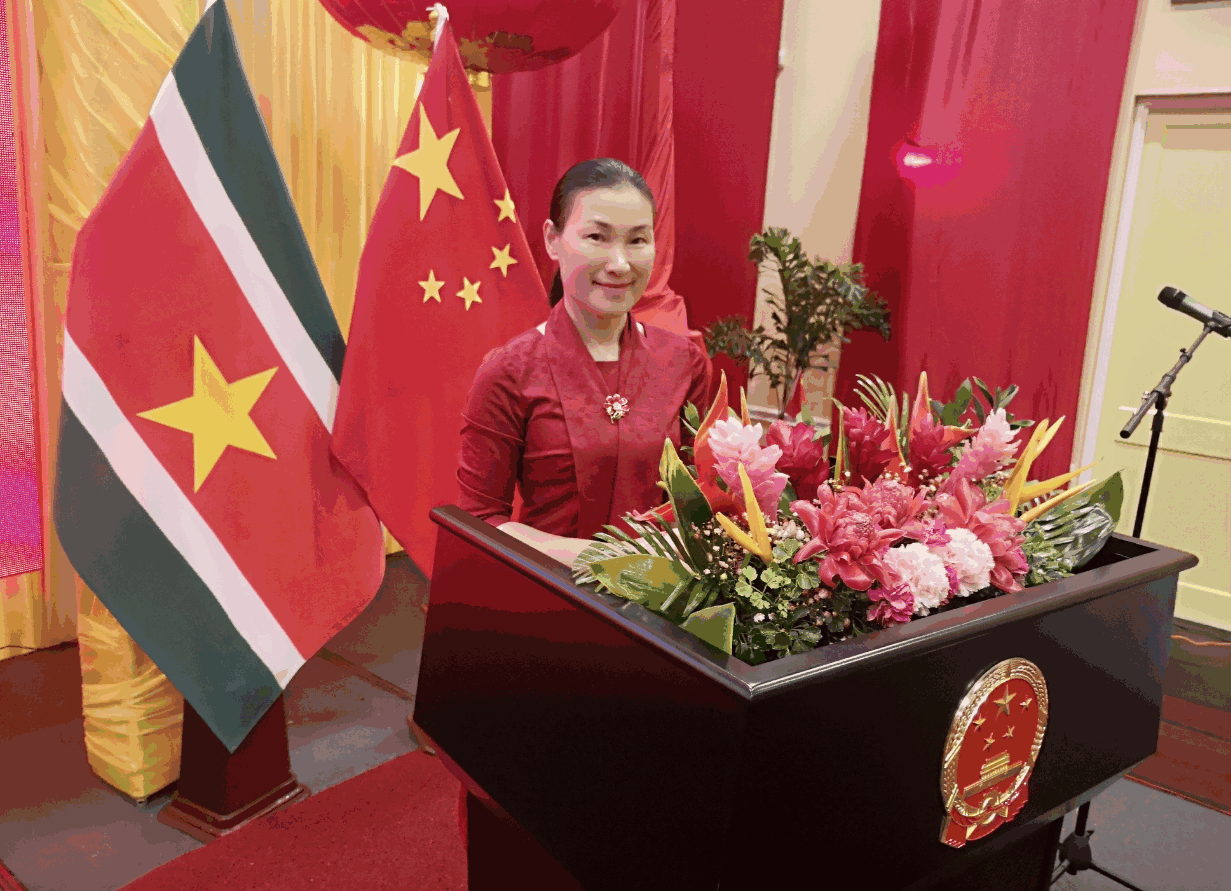 “鲲鹏径”全球铁人传奇之李妙仪—从外交官到铁人健将的非凡篇章