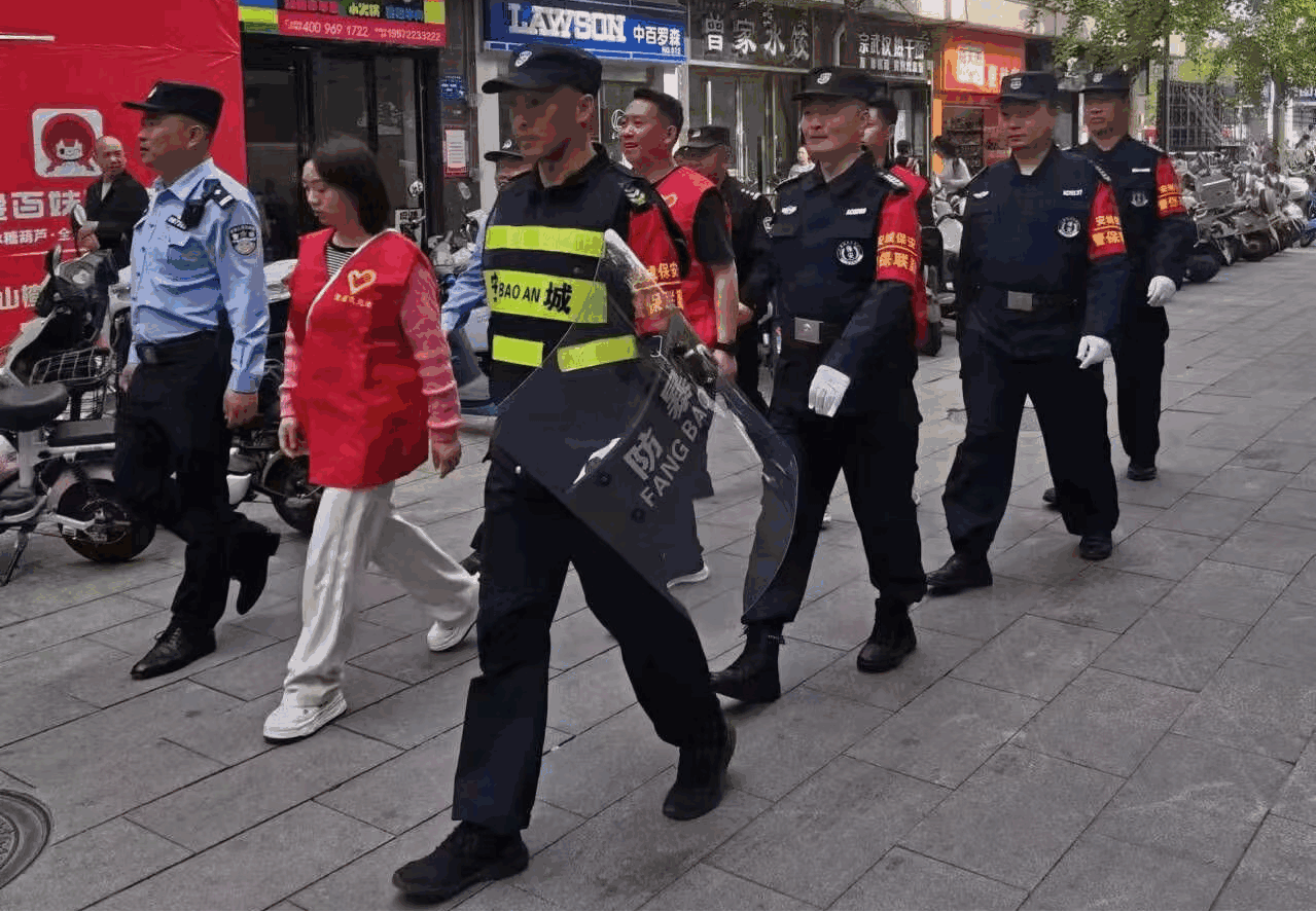 “鲲鹏径”全球铁人传奇之刘庆：从保安到铁人的破界逆袭