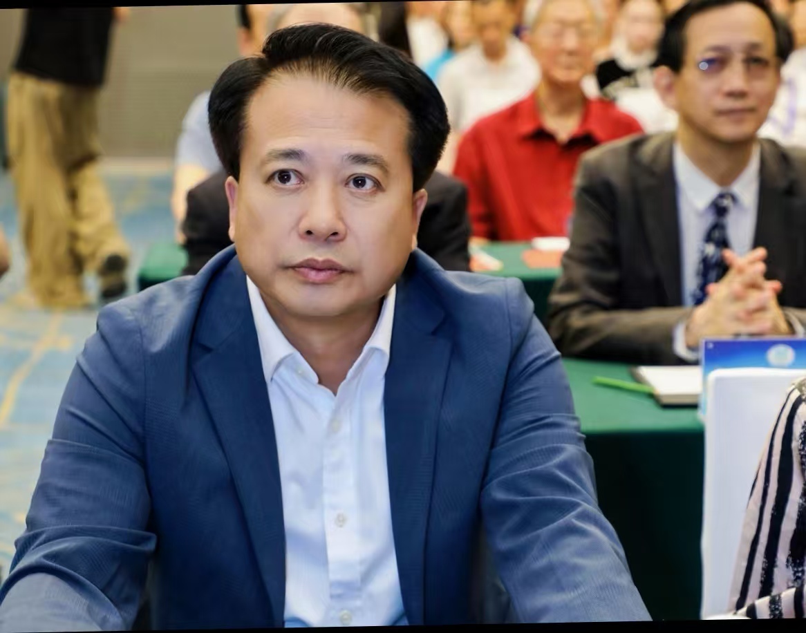 琴澳聚力启新程｜横琴粤澳深度合作区公关协会揭牌 名家书画展同步启幕
