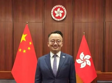 风雪无阻履职热情 陈晓峰冀香港把握AI时代国家机遇
